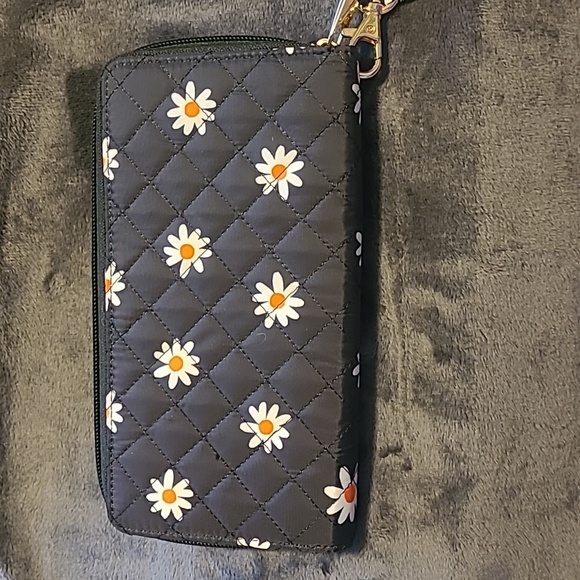 Wallet/Keychain Set - Picture 2 of 4